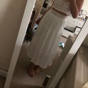 Woman’s White Lightweight Long Skirt